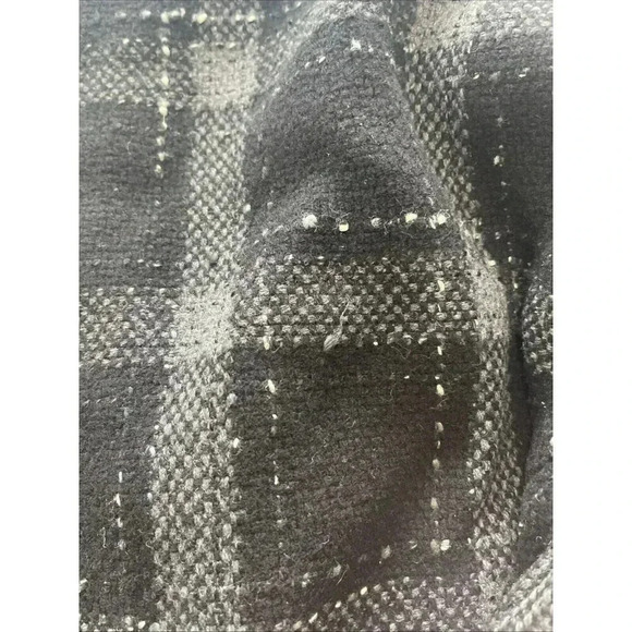 DKNY Women’s Wool Trench Coat Size 8 Grey/ Black Plaid Button up Lined pockets - Picture 9 of 10